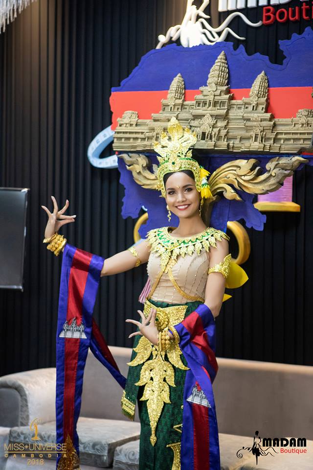 trajes tipicos de candidatas a miss universe 2018. - Página 2 Mkm2zfgt