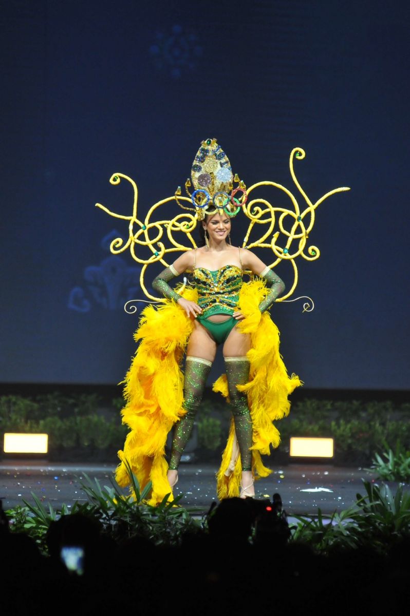 trajes tipicos de candidatas a miss universe 2018. - Página 9 Tiv6p5g7